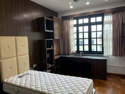Park East (D15), Condominium #578320791
